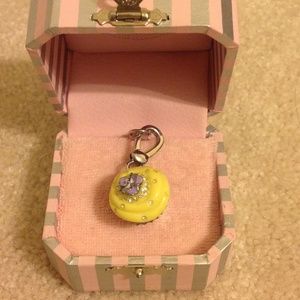 💍Juicy Couture Cupcake Charm💍